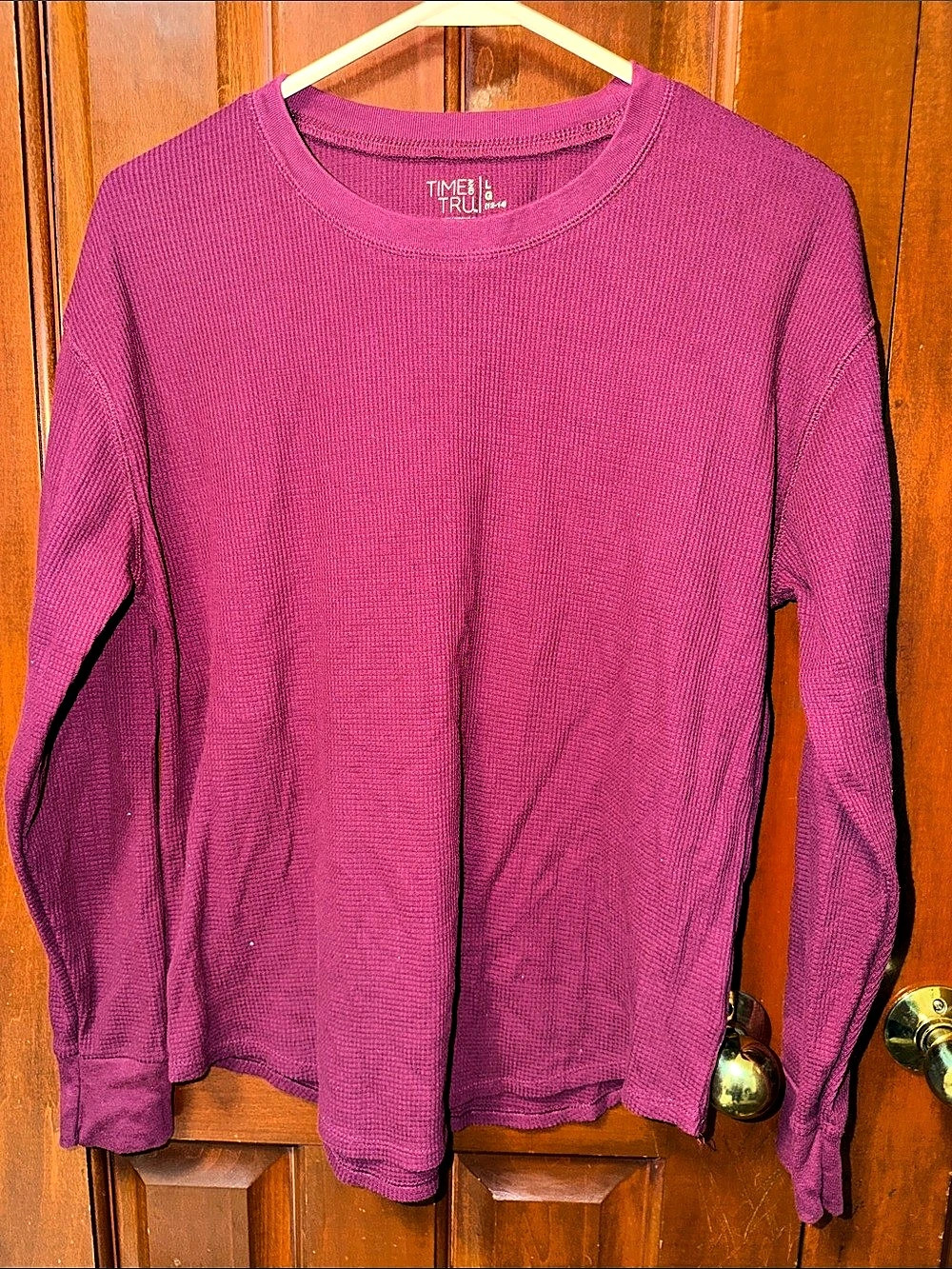 Time and Tru Women's Thermal Tee with Long Sleeves in Burgundy